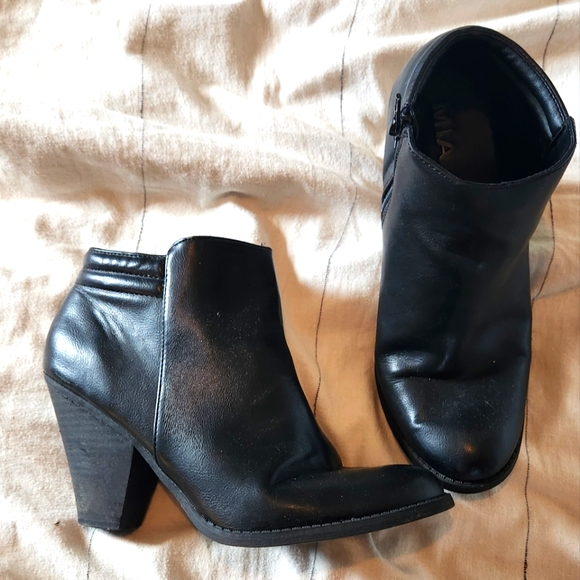 Mia High Heel Booties in Black - Picture 1 of 2
